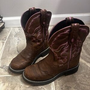 Justin boots 8.5 women's